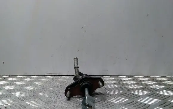 Toyota Avensis T250 Clutch slave cylinder 
