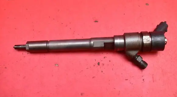 Hyundai Tucson JM Fuel injector 0445110257