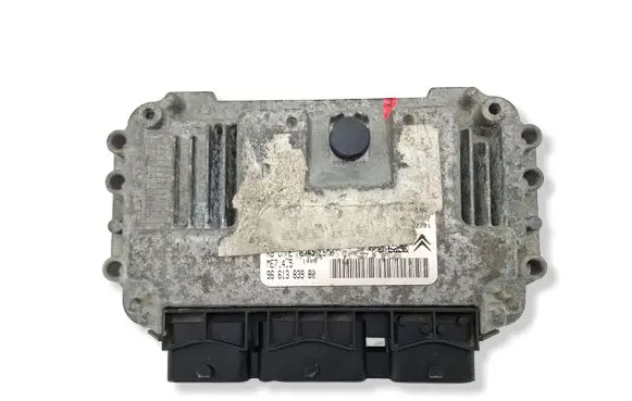 Peugeot 206 CC Engine control unit/module 9661383980 0261208901