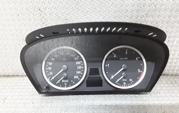 BMW 5 E60 E61 Speedometer (instrument cluster) 62116945633