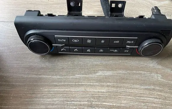 KIA Pro Cee'd III Interior fan control switch 97250J7710