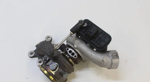 Volkswagen Sharan Supercharger 04E145715M