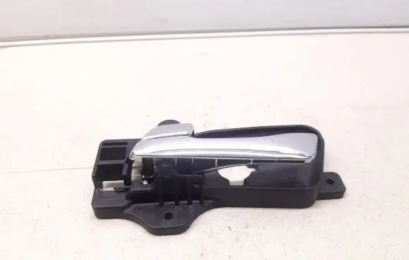 Hyundai i30 Front door interior handle 82613FD000