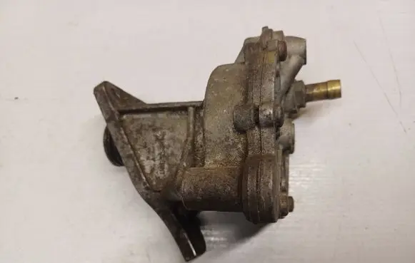 Volkswagen Crafter Vacuum pump 074145100A