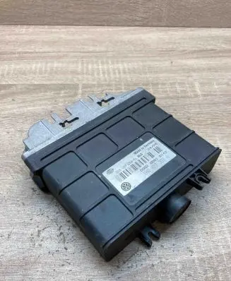 Volkswagen Golf III Gearbox control unit/module 1H0927303A 5DS00725601