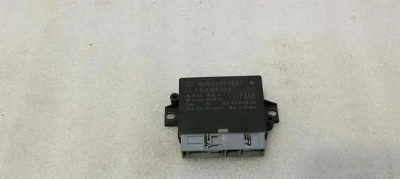 Mercedes-Benz E W212 Parking PDC control unit/module A0009008004