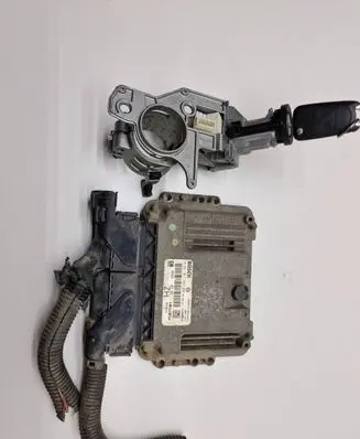 Opel Astra H Engine control unit/module 8973785710 55556829 0281011943