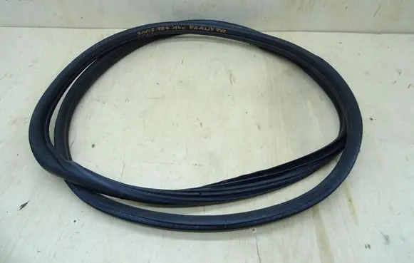 Peugeot 3008 I Rubber seal rear door 