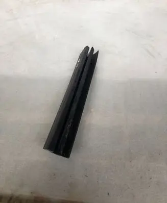 BMW X2 U10 Rubber seal rear door window/glass 51355a330c7