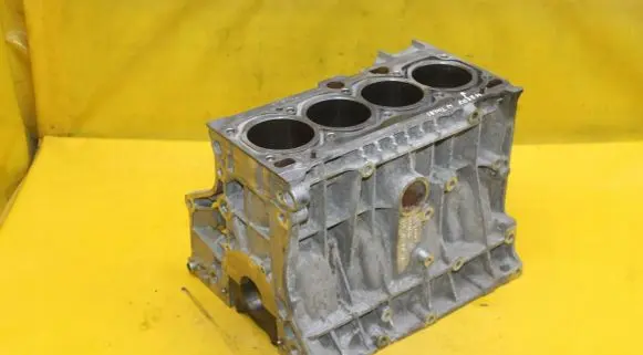 Volkswagen Golf VI Engine block 06B103019AK