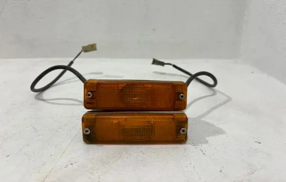 Volkswagen Golf I Front indicator light 171953049