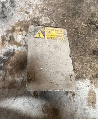 Mercedes-Benz E W211 Headlight ballast module Xenon 5DV00829000