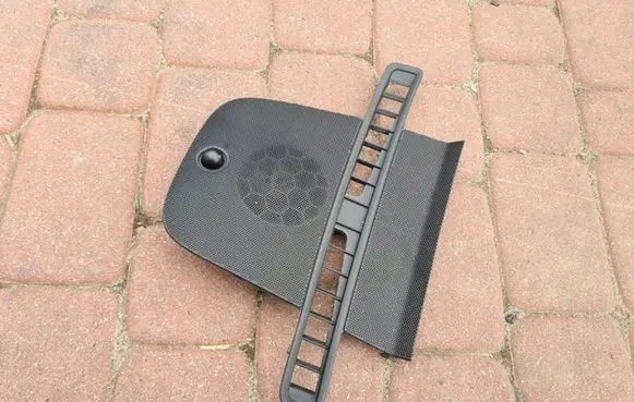 Opel Meriva B Dash center speaker trim cover 13267447