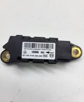Mercedes-Benz E W211 Airbag deployment crash/impact sensor 0018209126 103666