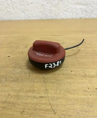 Mercedes-Benz E A207 Fuel tank filler cap F2381