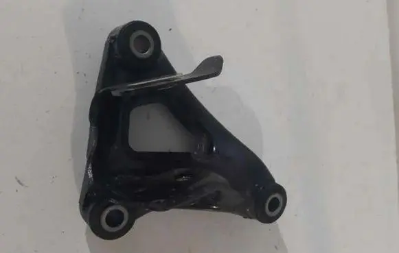 Tesla Model 3 Engine mounting bracket 111023300C CFC21198031029
