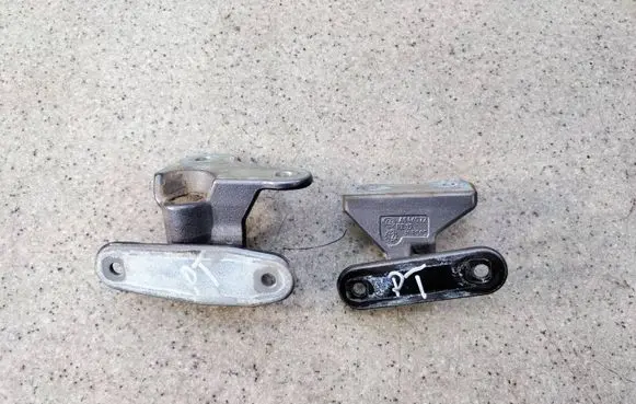 Mercedes-Benz A W176 Rear door lower hinge A04657210 A046572