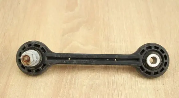 Audi A4 S4 B5 8D Front anti-roll bar/stabilizer link 8K0411317D