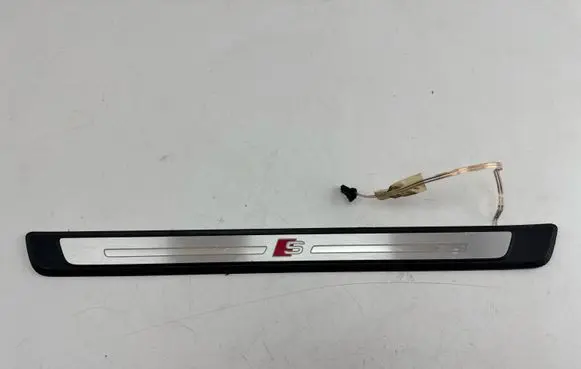 Audi A3 S3 8V Front sill trim cover 8V4947417