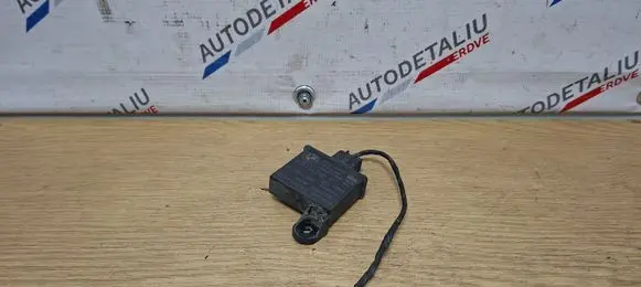 BMW X5 E70 Tire pressure control unit 6771042