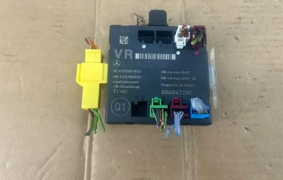 Mercedes-Benz C W204 Door control unit/module A2129004502 A2128203826 A2129028101