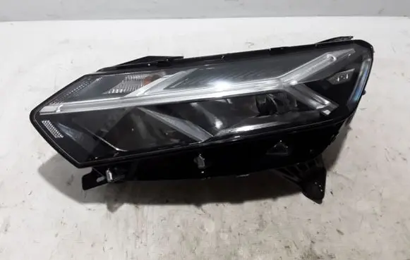 Dacia Sandero III Headlight/headlamp 260608545R