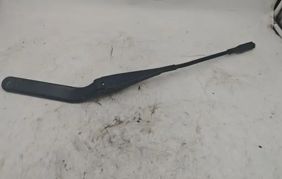 BMW X1 E84 Front wiper blade arm 2990028