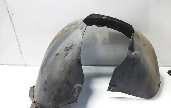 Volkswagen Jetta III Front wheel arch liner splash guards 1K5805977A