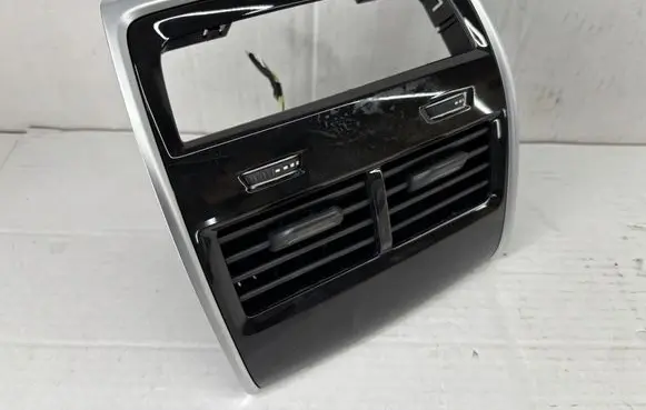BMW X7 G07 Rear air vent grill 939996613