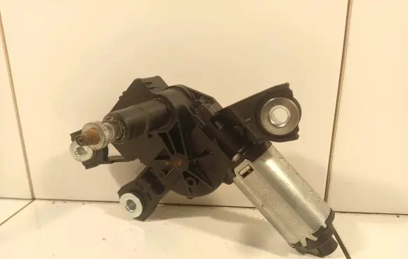 Volkswagen PASSAT B6 Rear window wiper motor 3C9955711A 53032812 243154863