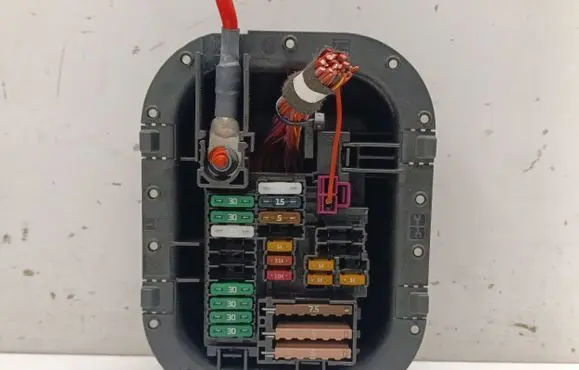 Mercedes-Benz GLE W167 Fuse module A1675401308