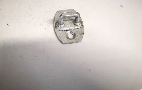 Toyota Auris 150 Rear door lock loop/hook striker 