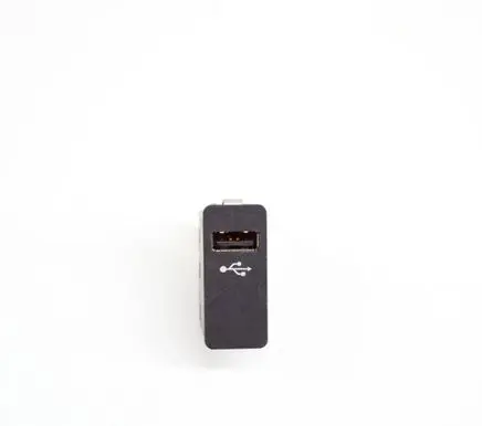 BMW X2 F39 USB socket connector 6820397