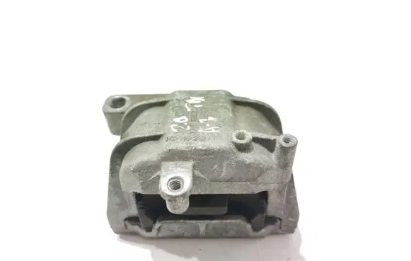 Audi A3 S3 8V Engine mount bracket 1K0199262