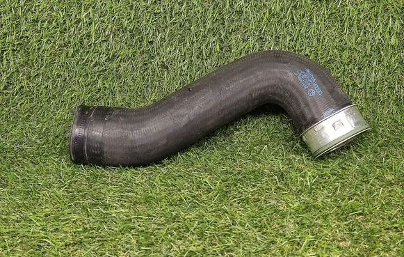 Volkswagen Golf V Intercooler hose/pipe 1K0145762T