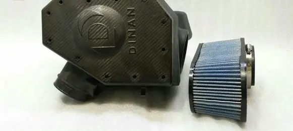 BMW M5 Air filter box D7630044