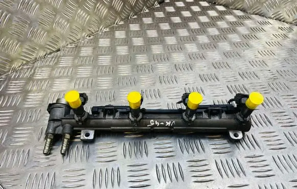 Volkswagen Golf IV Fuel main line pipe 036133319AL
