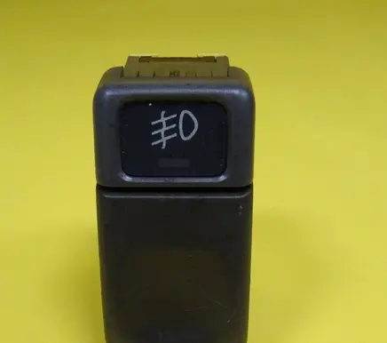Volvo V70 Fog light switch 9162961