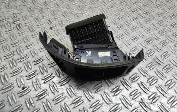 Hyundai i30 Dashboard side air vent grill/cover trim 07986
