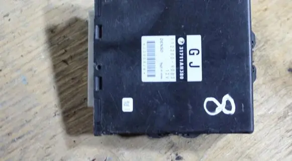 Subaru Forester SG Gearbox control unit/module 31711AH380