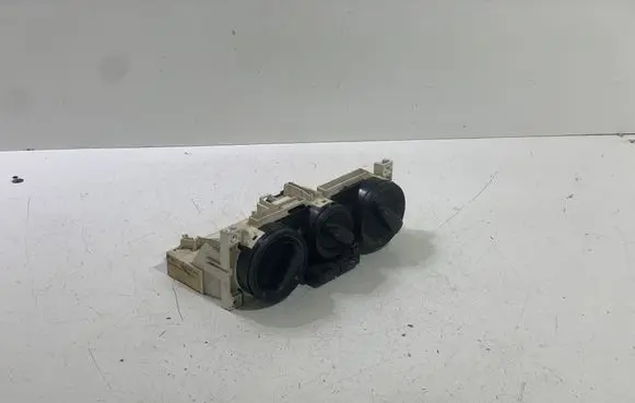 Volkswagen PASSAT B5 Climate control unit 1J0820045G01C