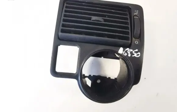 Volkswagen Golf IV Dash center air vent grill 1j1815715A