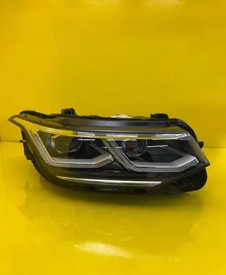 Volkswagen Tiguan Headlight/headlamp 5NN941082D