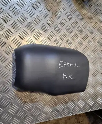 Steering wheel column trim