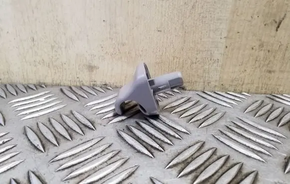 Sun visor clip/hook/bracket