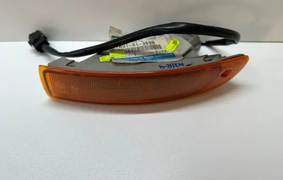 Mazda Xedos 9 Front indicator light 0454107L