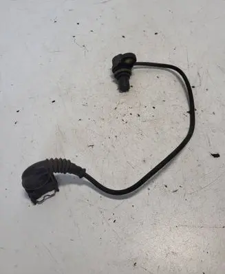 BMW 5 E39 Camshaft position sensor 1438083