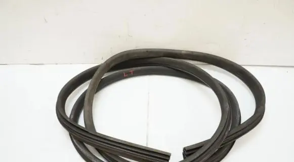 Ford S-MAX Rubber seal front coupe door 