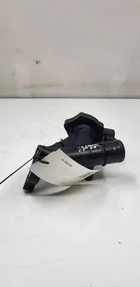 Nissan Qashqai Thermostat/thermostat housing 110600686R
