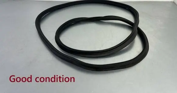 Volkswagen PASSAT B8 Trunk rubber seal (body) 3G9827705B
